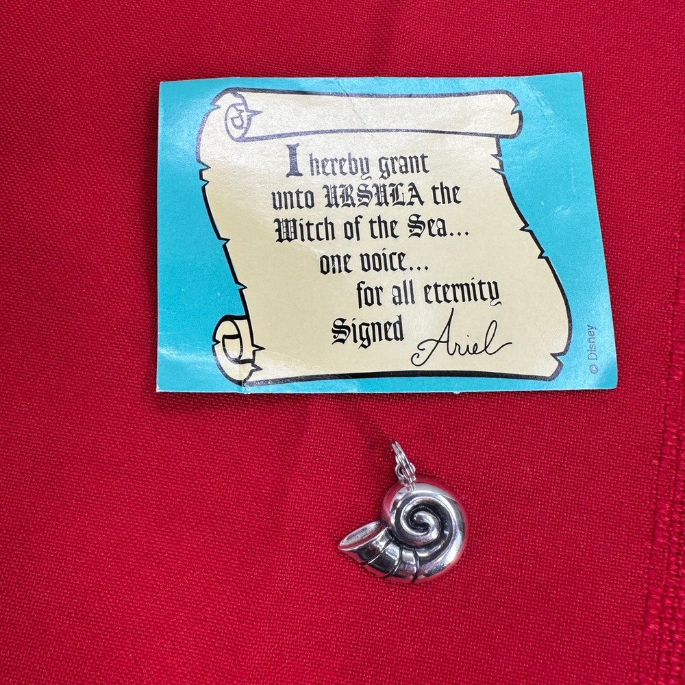 Disney WDCC Little Mermaid Ursula Nautilus Shell Sterling Silver .925‎ Charm